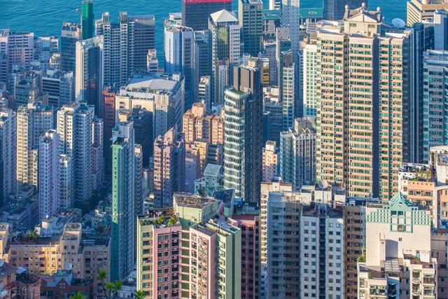 香港打疫苗送千万豪宅开奖，80后中了，香港的房子上千尺是什么概念，很厉害吗？