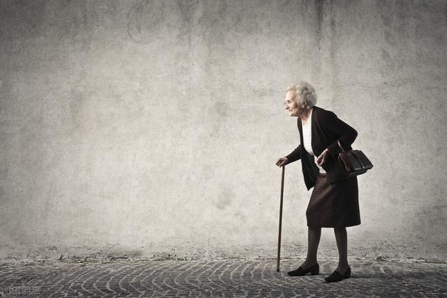 现在很多中老年人热衷于抬腿，压腿，拉筋，这样做对身体益处大吗？插图29