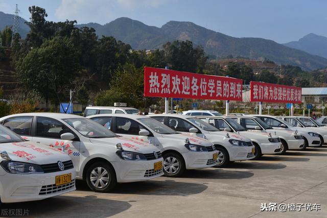 7月起,考C1驾照多少钱？多久能拿到证？