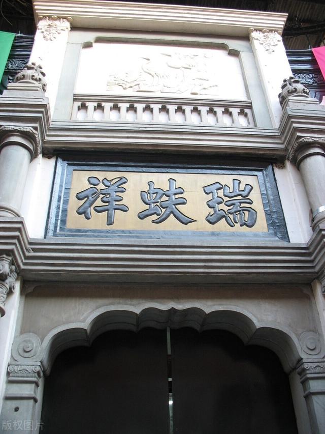 正阳门箭楼:天安门附近住宾馆，有哪些推荐？  ？