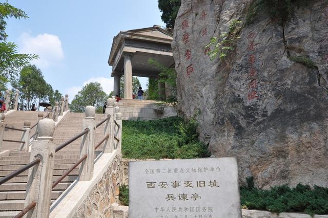 黄长轩:你所在的省有哪些红色旅游景点，可以把你去过的地方给大家介绍一下吗？