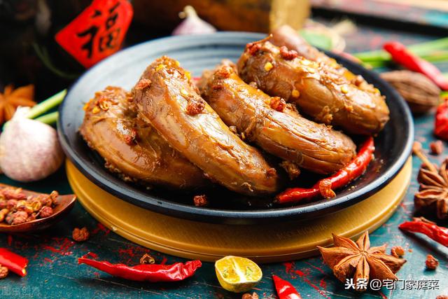 在中国谁家的鸭脖最好吃？