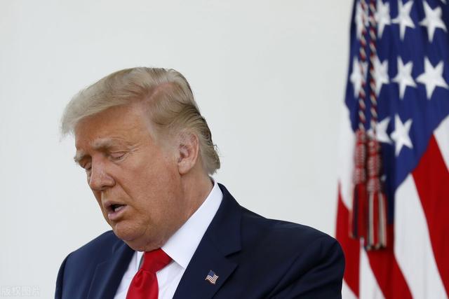 美国开国元勋:短短一周，特朗普的头发由金黄变为白色，到底是什么原因？