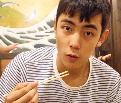 秦俊杰照片:杨紫张一山秦俊杰谁更像一对