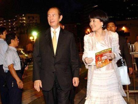 为何“赌王”何鸿燊会娶这么多老婆？