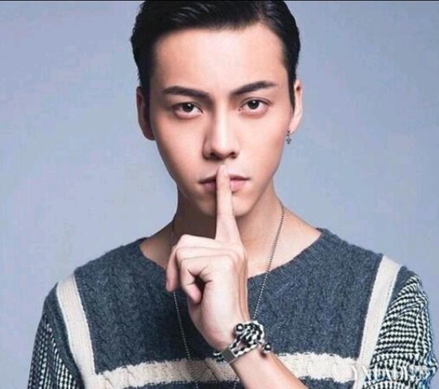 而我不知道陈伟霆是谁:蔡卓妍和陈伟霆为什么分手？