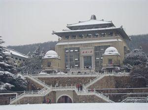 上海迈尔广告张静薇:中国最美的大学是哪一所？