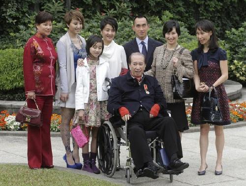 为何“赌王”何鸿燊会娶这么多老婆？