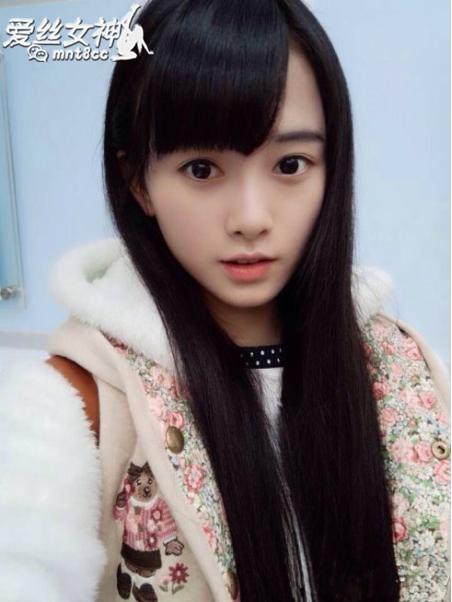 频频被爆出的四国混血校花、四千年美女,你觉得怎么样？