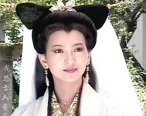 有气质的女人的微信名:女人最耐看的长相是什么样的(长得耐看和漂亮的区别)