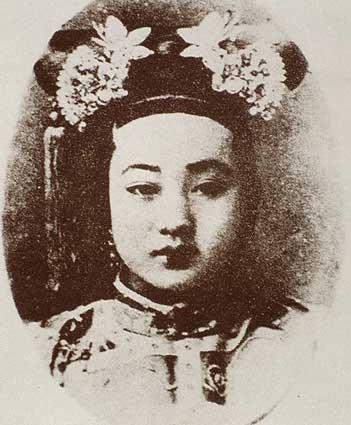 头条问答 - 光绪皇帝宠爱的珍妃到底长什么模样?(1个回答)