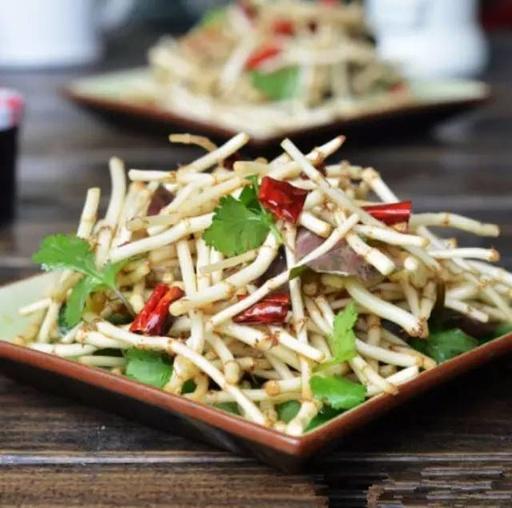 折耳鱼磁力:鱼腥草为什么叫“折耳根”？