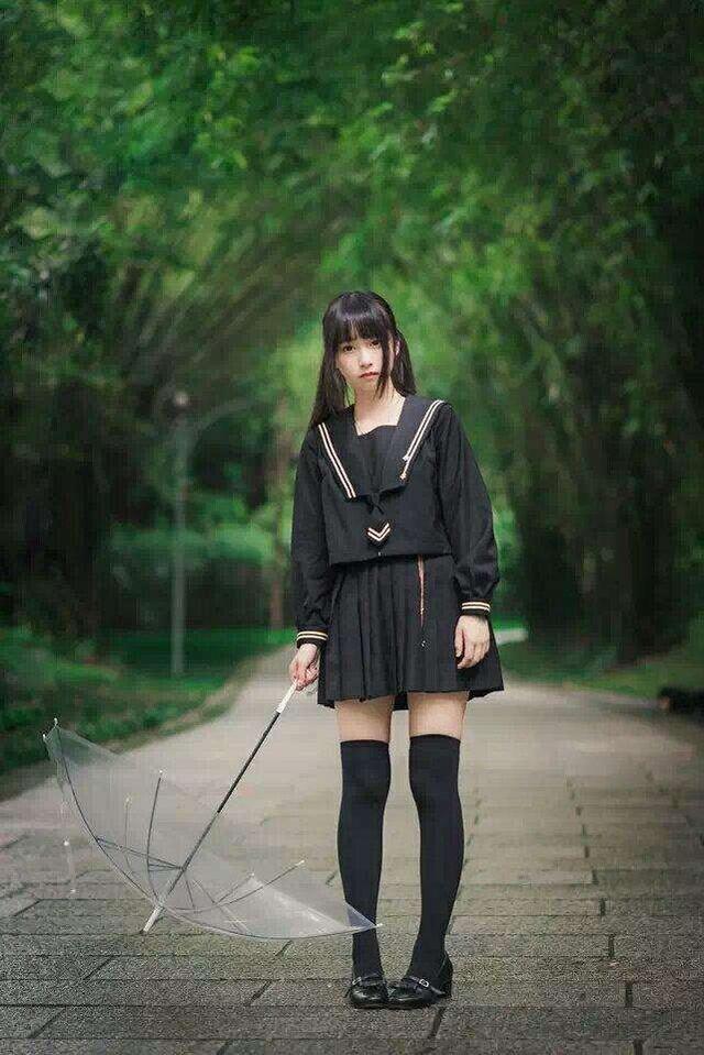 jk群穿什么袜子:男生该如何挑选适合自己的JK制服？