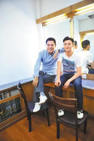 杨立新和杨玏:范丞丞流泪埋怨自己没有实力，靠姐姐范冰冰，你怎么认为？