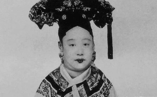 乾隆皇帝后妃子女:为什么清朝前期皇帝子女众多，后期子女较少，甚至光绪都没有子嗣