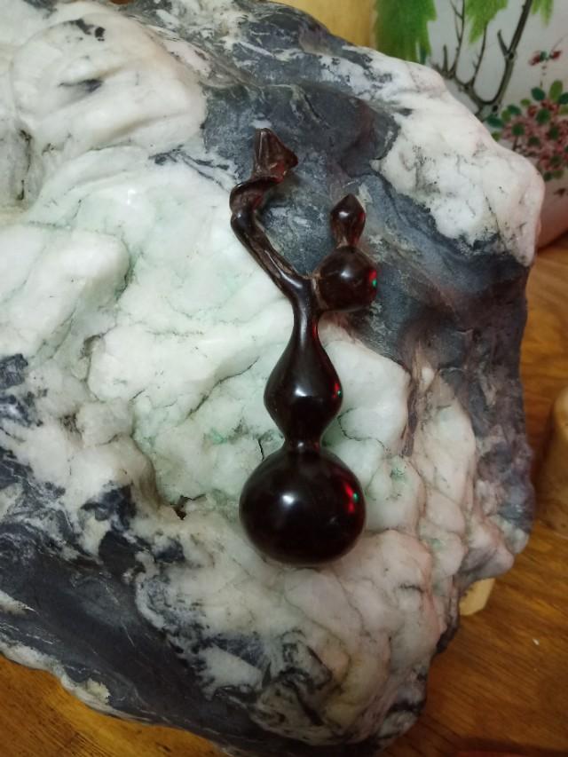 初学雕刻翡翠步骤图,翡翠该如何雕刻才能体现出翡翠作品意境？