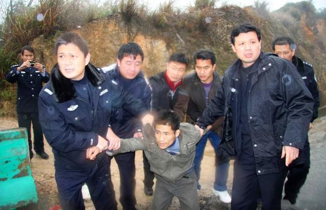 头条问答 - 一个人在怎样的社会和生活环境下会成为