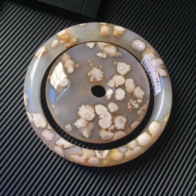 头条问答 - 樱花玛瑙手镯注胶对身体有害吗?(14个回答)