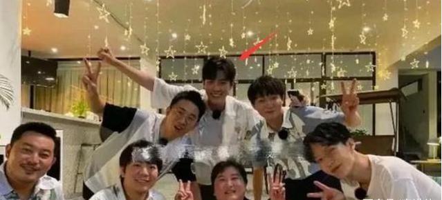 肖战杨紫北京春晚:为什么说高以翔之后，浙江卫视又因为肖战遭差评和抵制？