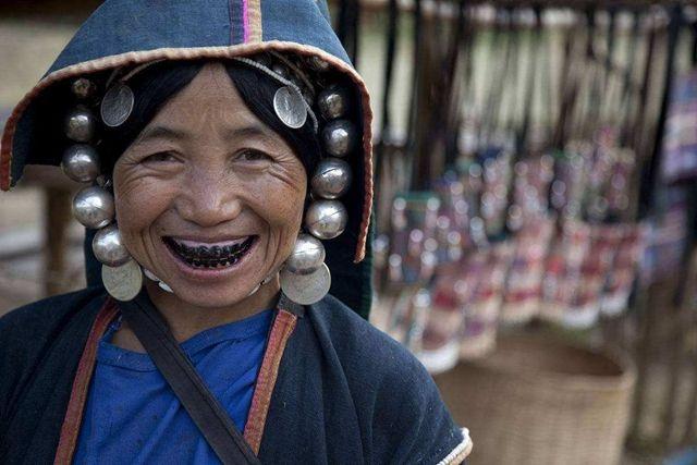 头条问答 - 《山海经》记载黑齿国,难道他们的牙齿,都是黑色的吗?