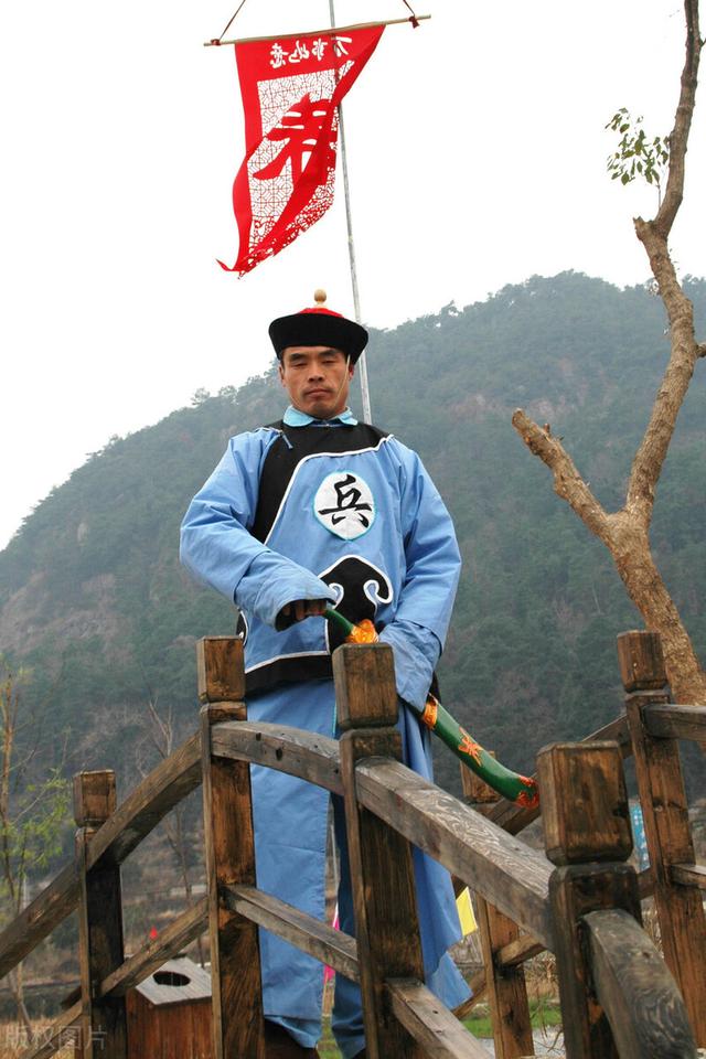 头条问答 - 清军士兵身上"兵""丁""卒""勇"是什么意思?有什么区别?