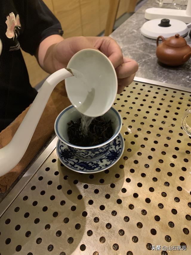 灰尘使者:买的茶叶很多很脏怎么处理