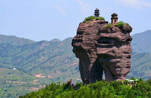 中国古代墓未解之谜，世界未解之谜之河北山峰上的神秘古塔，如何建成至今无法解释吗