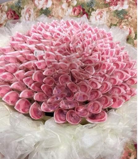 武汉月收入2万,有房有车无贷款,怎么还是感觉压力好大?-头条问答