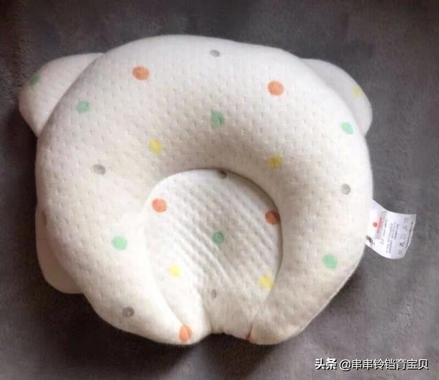 大扁头蟋蟀:大扁头蟋 为啥老一辈的人，喜欢给孩子睡扁头？