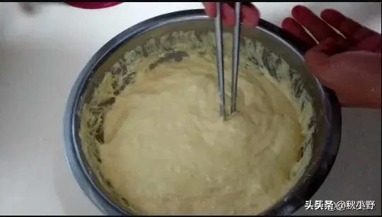 怎样做玉米面饼子又香又好吃，怎样做苞米面大饼松软好吃？