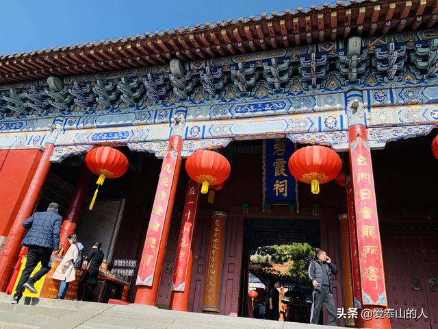 中国民间传说中的神和仙,哪个更厉害？