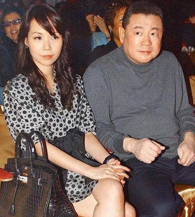 陈凯韵:香港女首富甘比是如何一步步“挤掉”吕丽君，逆袭成功的？