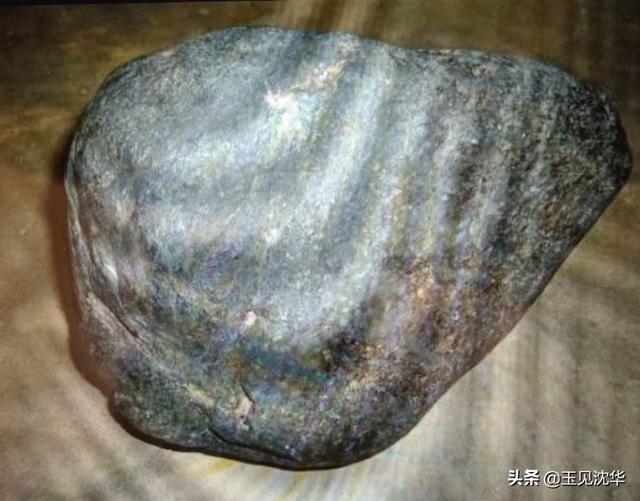 姐堆翡翠原石特点,翡翠现在缅甸有几个坑口？各自特点是什么？