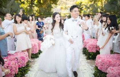 章泽天男友:刘强东和奶茶妹妹章泽天现在的婚姻状况如何