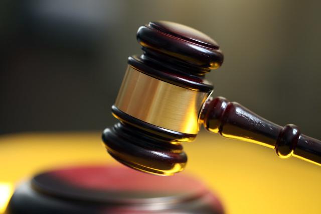 俄罪犯用勺子挖隧道越狱:为什么有的犯人赴刑场时是被执法人员全程架起来的