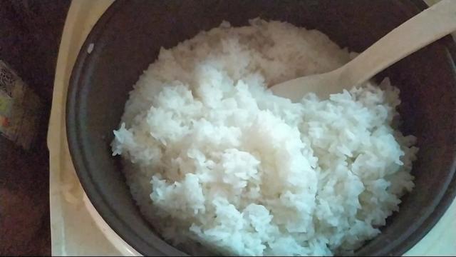 煮米饭添油加醋会更香吗，怎么煮出一粒一粒不粘连的米饭