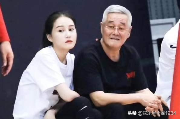 赵本山女婿:赵本山的两个女儿，为何走向不同的人生？