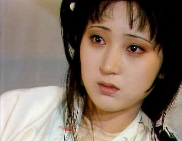 凤姐结婚了老公是谁:贾宝玉和薛宝钗结婚，到底是谁决定的