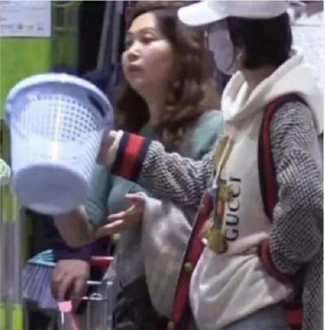 唐艺昕怀孕:为什么说张若昀唐艺昕公布怀孕生产消息比唐嫣罗晋耿直？