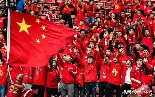上海上港队:如何看待中国男足4：1击败上海上港队？