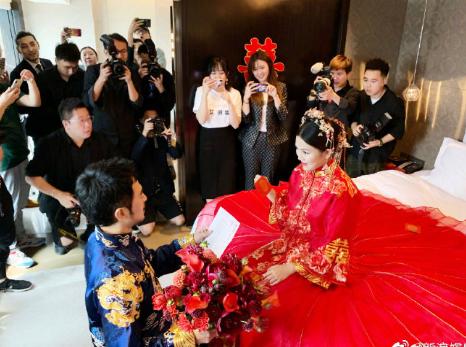 宋晓波结婚:为什么说张晓晨婚礼，伴郎王传君马天宇成了最大亮点？