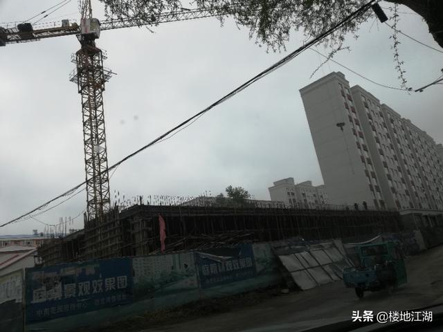 十一层楼选房顺序,总高十一层的楼房买哪一层好？