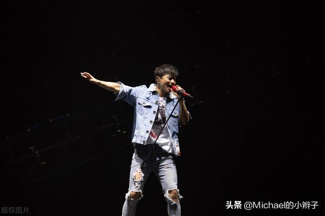 为什么叫张杰闰土:《歌手》排名剧透，张杰为何被全网喷滚出第五季？