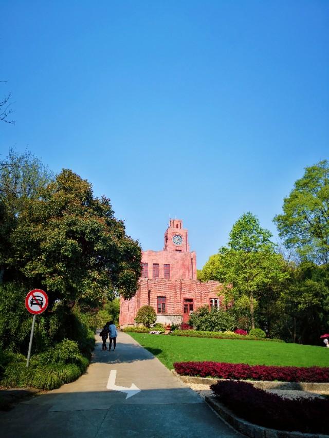 杭州有哪些好的大学,江浙沪比较好的大学有哪些推荐？