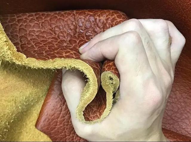 玉石真皮假皮怎么区分,在购买真皮皮衣时，如何识别皮衣真伪？