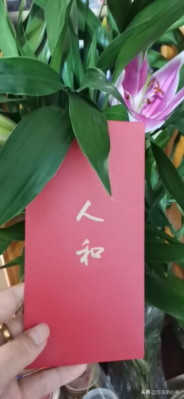 楼上两口子三天两头干仗,你说咋整了？