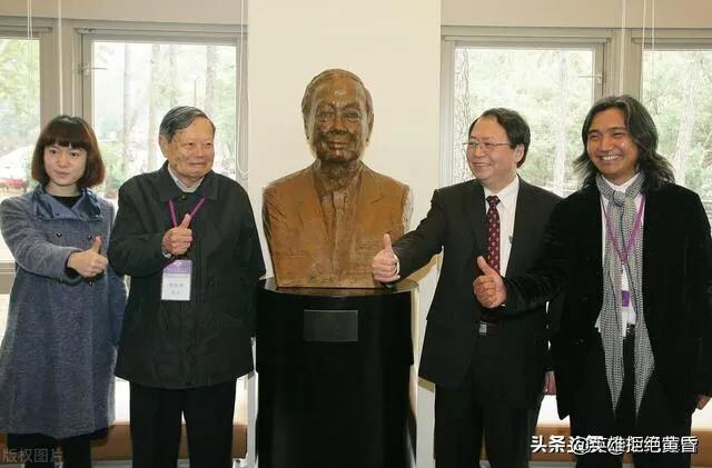 怎么看待物理学家杨振宁到安徽大学任教？