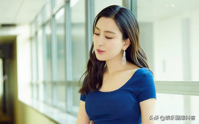 刘洲成骂金泫雅:如何看待金泫雅在舞台上衣服不慎解开并托胸完成表演？