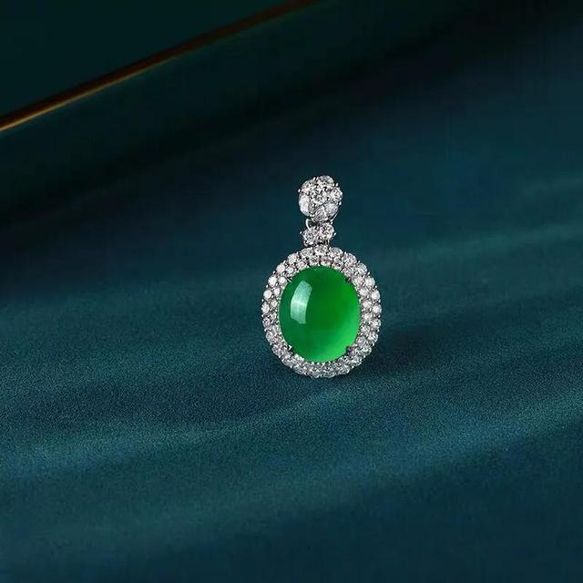 玉手镯有棉絮可以养好吗,翡翠棉絮好不好？翡翠能越戴越透吗？