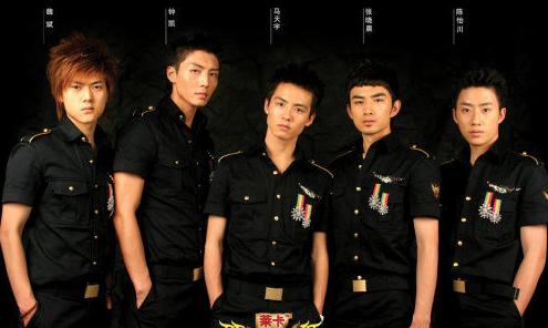 宋晓波结婚:为什么说张晓晨婚礼，伴郎王传君马天宇成了最大亮点？
